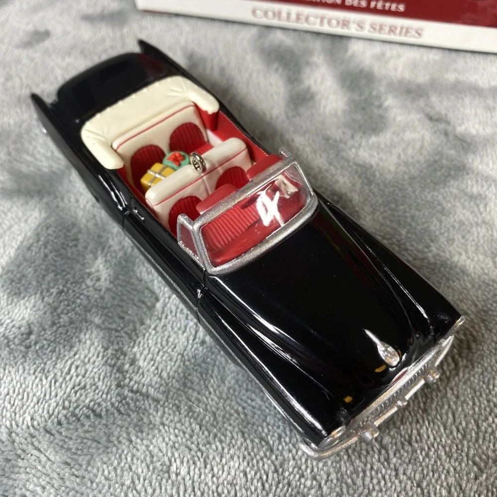 BUICK 1953 ROADMASTER SKYLARK CONVERTIBLE Hallmark Keepsake Christmas Ornament